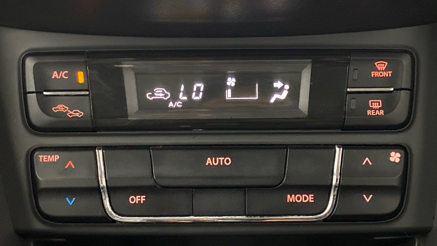 2017 Maruti Vitara Brezza ZDI, Diesel, Manual, 68,153 km, Automatic Climate Control