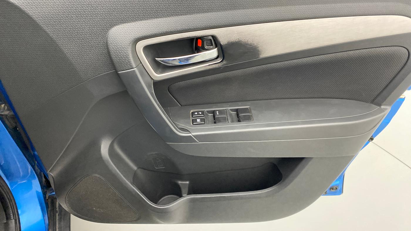 2017 Maruti Vitara Brezza ZDI, Diesel, Manual, 68,153 km, Driver Side Door Panels Control