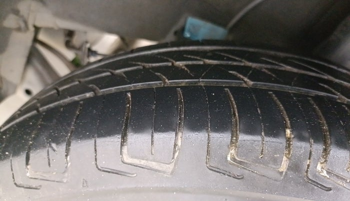2020 Hyundai GRAND I10 NIOS SPORTZ 1.2 KAPPA VTVT CNG, CNG, Manual, 94,261 km, Left Rear Tyre Tread