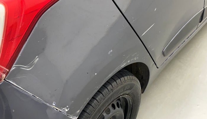 2017 Hyundai Grand i10 SPORTZ (O) 1.2 KAPPA VTVT, Petrol, Manual, 76,612 km, Right quarter panel - Slightly dented