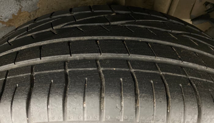 2018 Tata NEXON XZA + 1.2 PETROL A/T, Petrol, Automatic, 29,290 km, Left Rear Tyre Tread