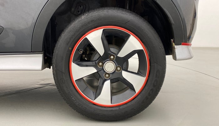 2018 Tata NEXON XZA + 1.2 PETROL A/T, Petrol, Automatic, 29,290 km, Left Rear Wheel