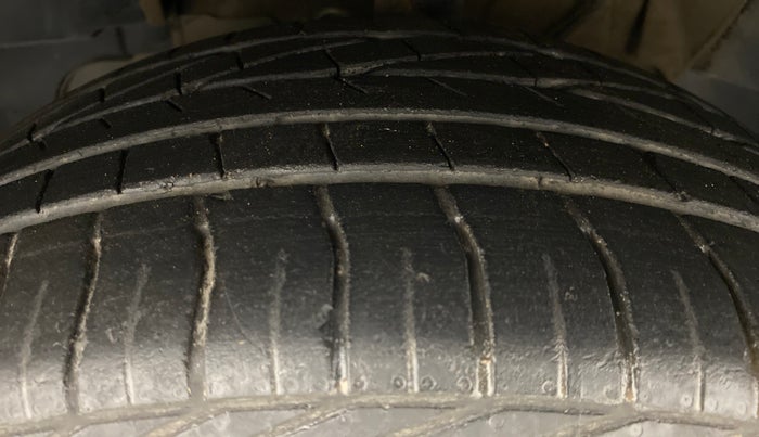 2018 Tata NEXON XZA + 1.2 PETROL A/T, Petrol, Automatic, 29,290 km, Left Front Tyre Tread