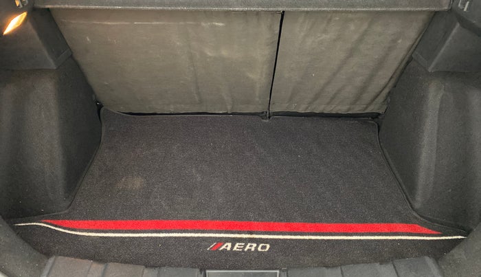2018 Tata NEXON XZA + 1.2 PETROL A/T, Petrol, Automatic, 29,290 km, Boot Inside