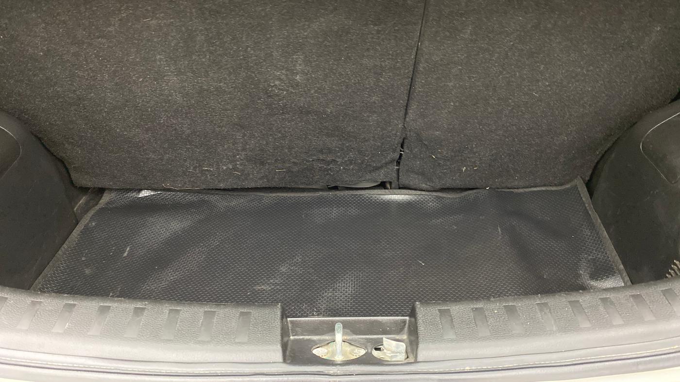 2016 Maruti Swift VXI, Petrol, Manual, 60,395 km, Boot Inside