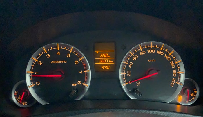 2015 Maruti Swift VXI, Petrol, Manual, 36,070 km, Odometer Image