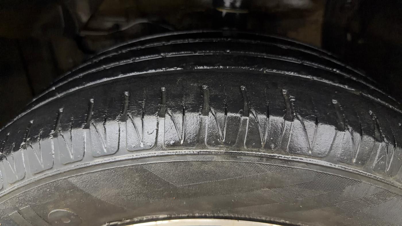2021 Maruti Vitara Brezza ZXI PLUS AT SHVS, Petrol, Automatic, 82,609 km, Left Front Tyre Tread