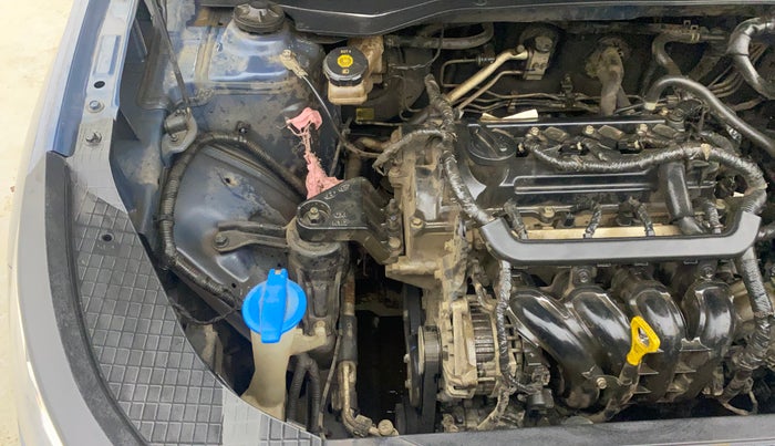 2022 Hyundai VENUE S+ 1.2, Petrol, Manual, 1,01,922 km, Engine View - Right