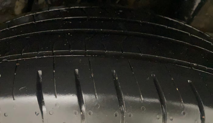 2022 Hyundai VENUE S+ 1.2, Petrol, Manual, 1,01,922 km, Left Rear Tyre Tread