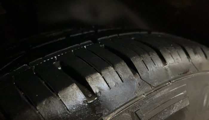 2018 Hyundai Creta SX AT 1.6 PETROL, Petrol, Automatic, 97,250 km, Right Rear Tyre Tread