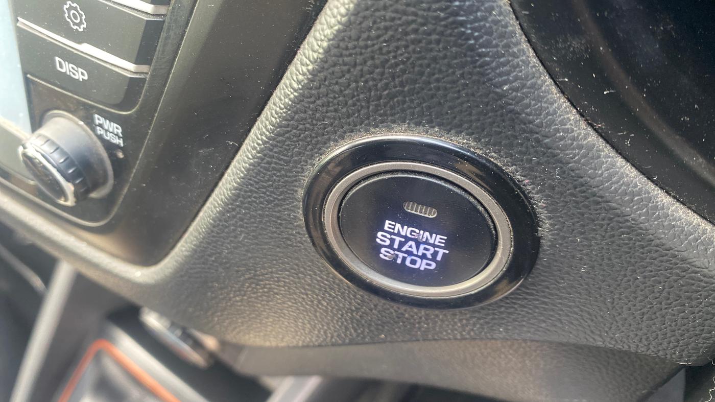 2017 Hyundai i20 Active 1.2 SX, Petrol, Manual, 60,061 km, Keyless Start/ Stop Button