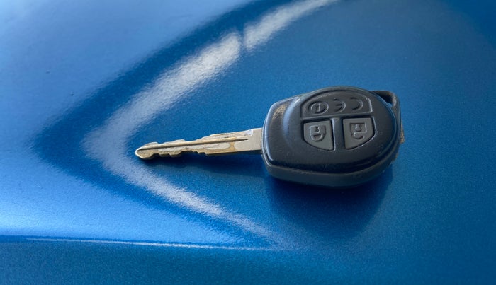 2017 Maruti Vitara Brezza VDI (O), Diesel, Manual, 1,13,564 km, Key Close Up