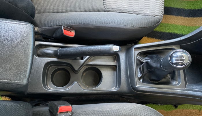 2017 Maruti Vitara Brezza VDI (O), Diesel, Manual, 1,13,564 km, Gear Lever