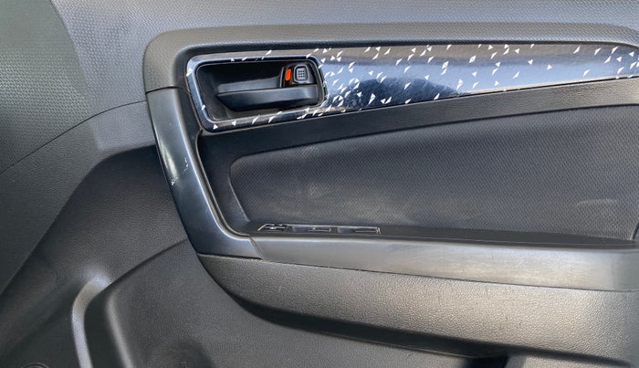 2017 Maruti Vitara Brezza VDI (O), Diesel, Manual, 1,13,564 km, Driver Side Door Panels Control