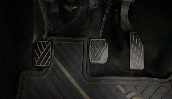 2017 Maruti IGNIS ALPHA 1.3 DDIS, Diesel, Manual, 22,250 km, Pedals