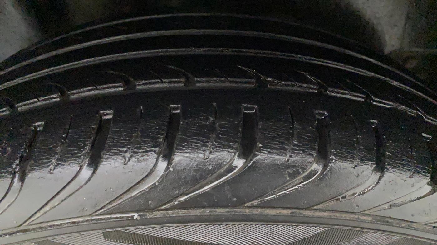 2015 Volkswagen Polo GT TSI AT, Petrol, Automatic, 97,403 km, Left Front Tyre Tread