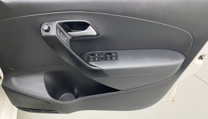 2015 Volkswagen Polo GT TSI AT, Petrol, Automatic, 97,403 km, Driver Side Door Panels Control