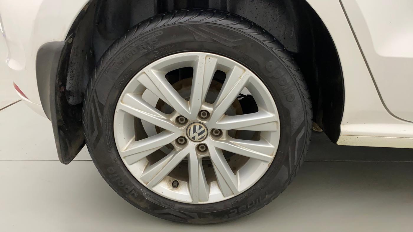 2015 Volkswagen Polo GT TSI AT, Petrol, Automatic, 97,403 km, Right Rear Wheel