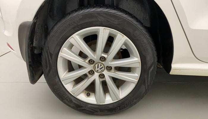 2015 Volkswagen Polo GT TSI AT, Petrol, Automatic, 97,403 km, Right Rear Wheel