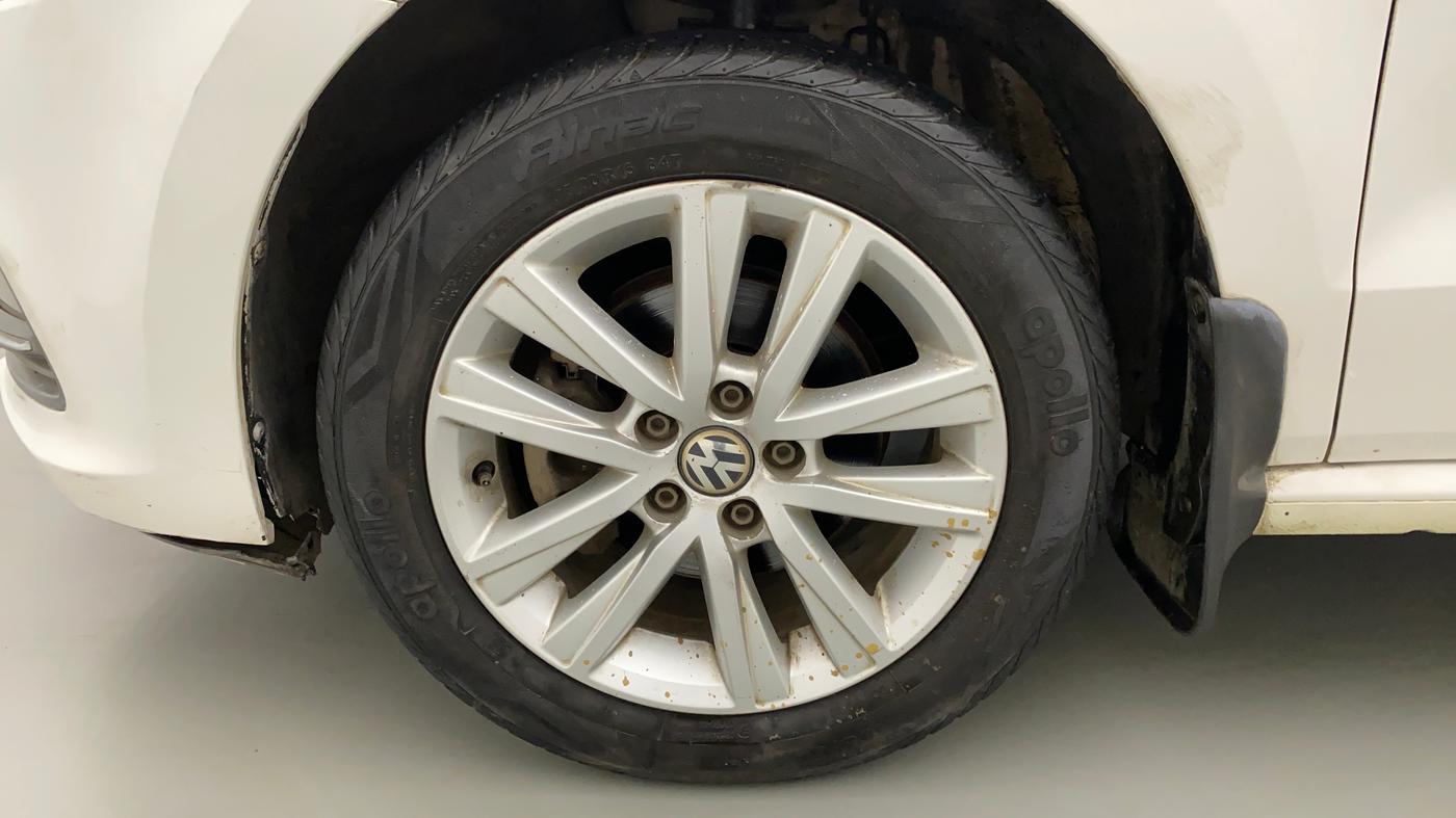 2015 Volkswagen Polo GT TSI AT, Petrol, Automatic, 97,403 km, Left Front Wheel