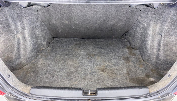 2016 Honda Amaze 1.2 SMT I VTEC, Petrol, Manual, 74,754 km, Boot Inside