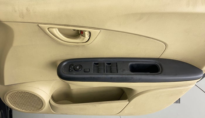 2016 Honda Amaze 1.2 SMT I VTEC, Petrol, Manual, 74,754 km, Driver Side Door Panels Control