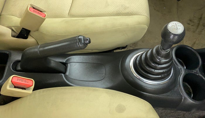 2016 Honda Amaze 1.2 SMT I VTEC, Petrol, Manual, 74,754 km, Gear Lever