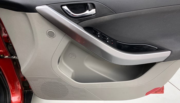 2017 Tata NEXON XZ+ 1.2, Petrol, Manual, 53,596 km, Driver Side Door Panels Control