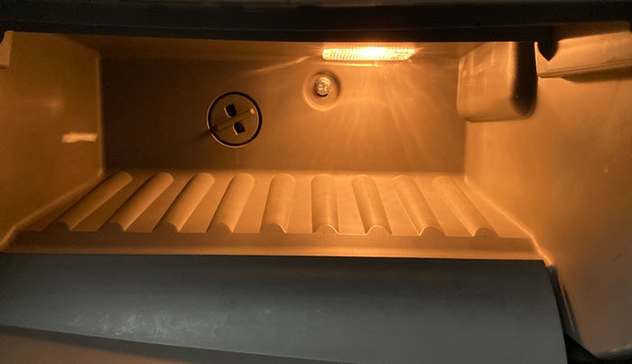 2017 Tata NEXON XZ+ 1.2, Petrol, Manual, 53,596 km, Cooled Glove Box