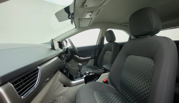 2017 Tata NEXON XZ+ 1.2, Petrol, Manual, 53,596 km, Right Side Front Door Cabin
