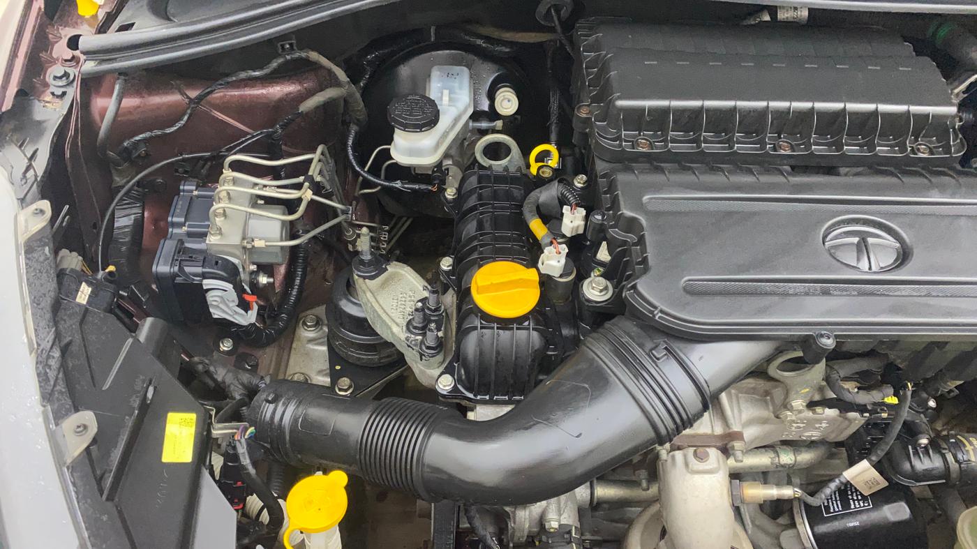 2021 Tata TIGOR XZA PLUS PETROL, Petrol, Automatic, 85,935 km, Engine View - Right