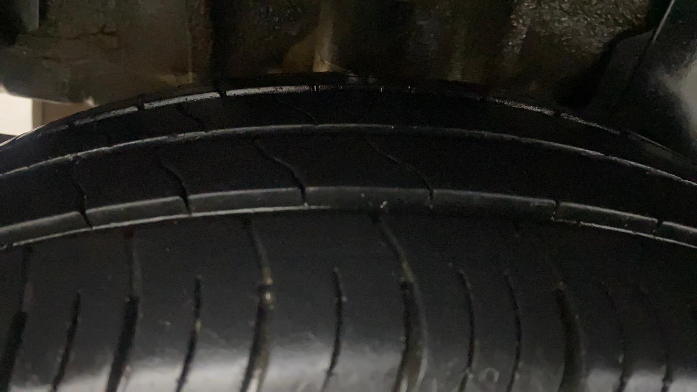 2021 Tata TIGOR XZA PLUS PETROL, Petrol, Automatic, 85,935 km, Right Rear Tyre Tread