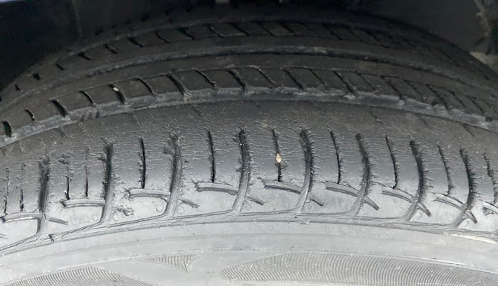 2016 Maruti Baleno DELTA 1.2 K12, Petrol, Manual, 42,332 km, Right Front Tyre Tread