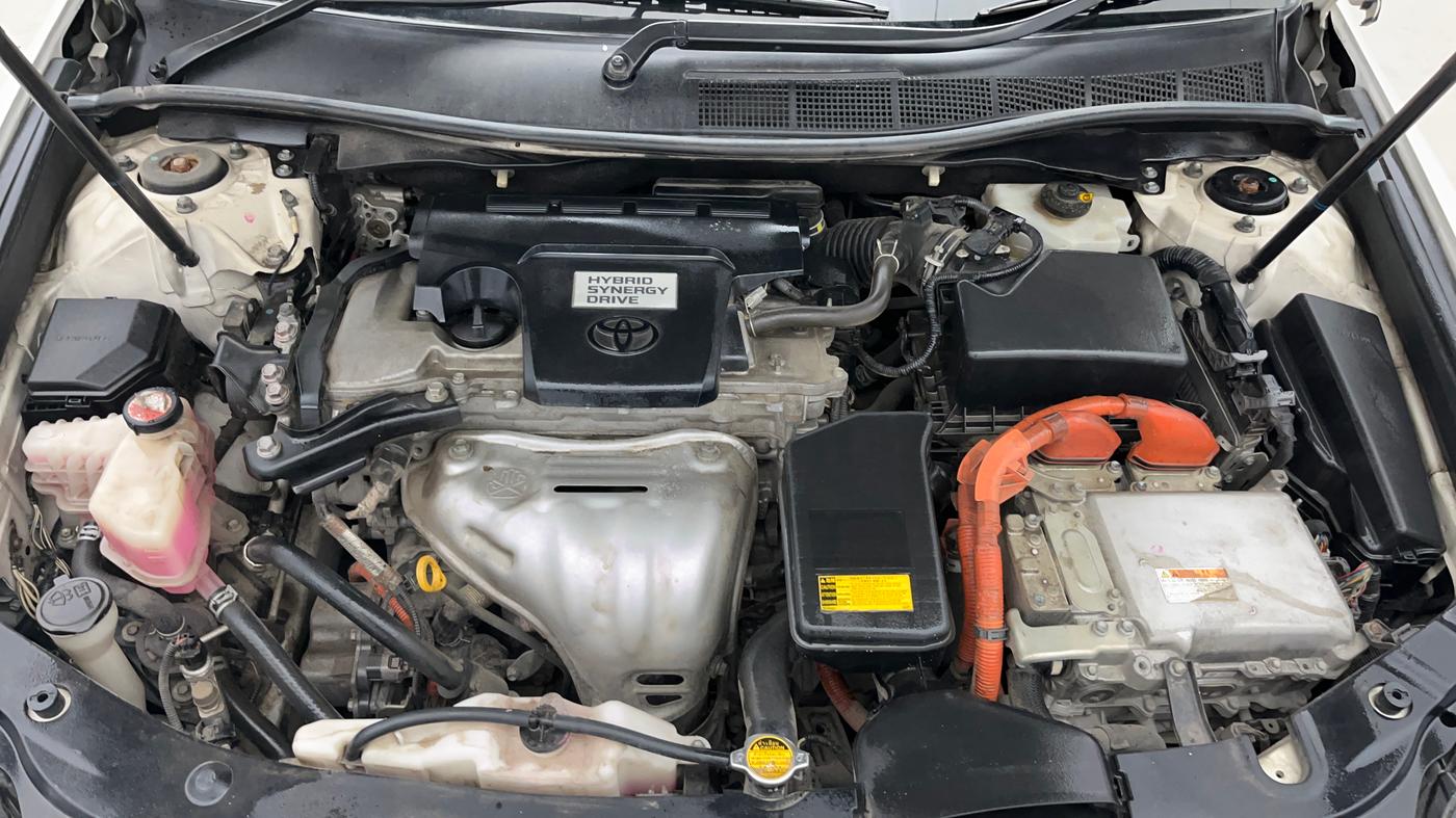 2016 Toyota Camry HYBRID, Hybrid, Automatic, 67,776 km, Engine View