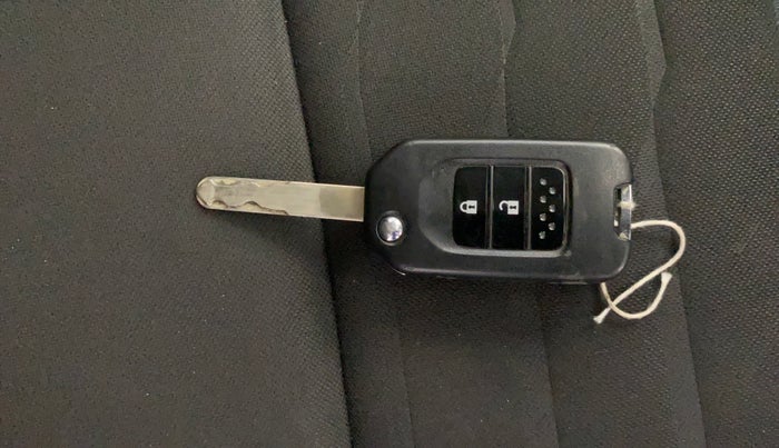 2021 Honda WR-V 1.2L I-VTEC SV MT, Petrol, Manual, 38,595 km, Key Close Up