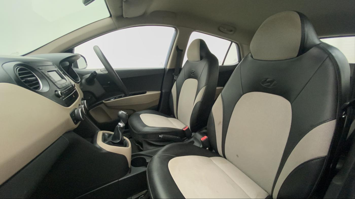 2016 Hyundai Grand i10 SPORTZ 1.2 KAPPA VTVT, Petrol, Manual, 57,790 km, Right Side Front Door Cabin