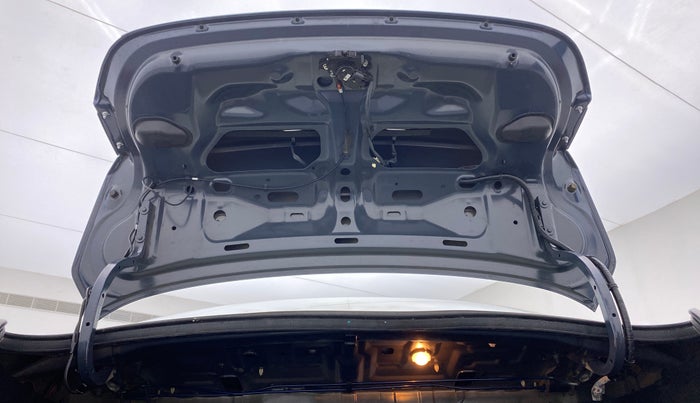 2017 Maruti Ciaz SIGMA 1.4 VVT, Petrol, Manual, 66,982 km, Boot Door Open