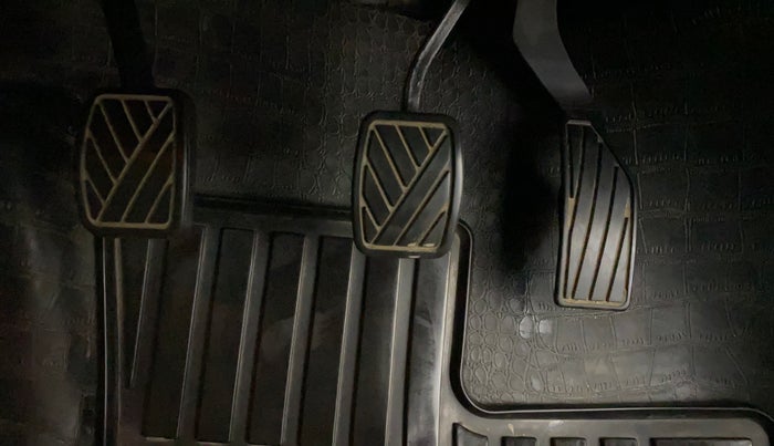 2018 Maruti Vitara Brezza ZDI PLUS DUAL TONE, Diesel, Manual, 20,704 km, Pedals