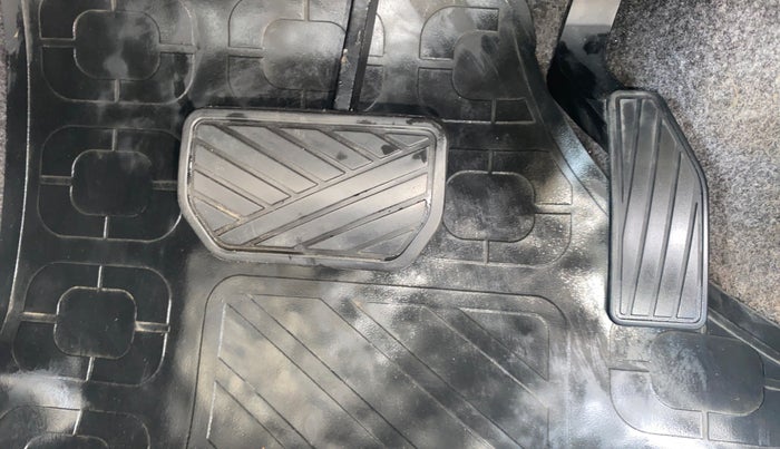 2014 Maruti Celerio VXI AMT, Petrol, Automatic, 41,809 km, Pedals