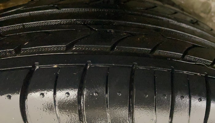 2014 Maruti Celerio VXI AMT, Petrol, Automatic, 41,809 km, Right Rear Tyre Tread