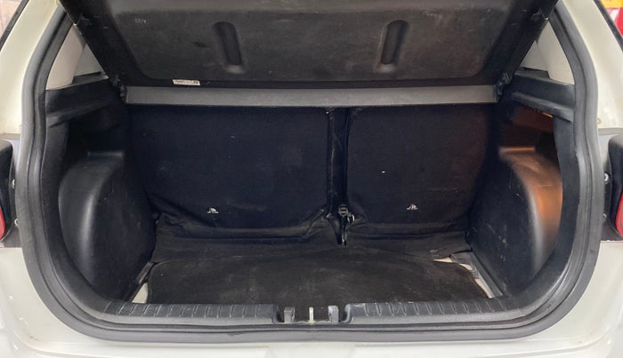 2019 Hyundai VENUE SX 1.0 (O) TURBO, Petrol, Manual, 68,302 km, Boot Inside