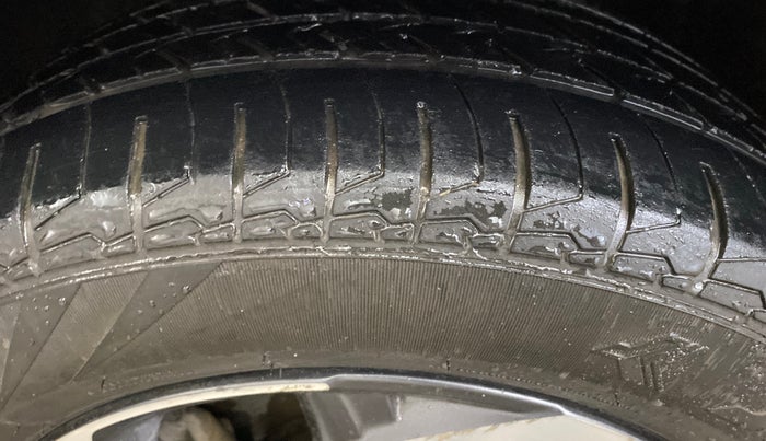 2019 Hyundai VENUE SX 1.0 (O) TURBO, Petrol, Manual, 68,302 km, Left Front Tyre Tread