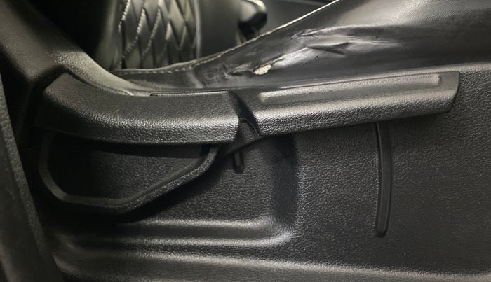 2019 Hyundai VENUE SX 1.0 (O) TURBO, Petrol, Manual, 68,302 km, Driver Side Adjustment Panel