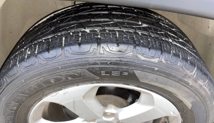 2018 Jeep Compass LIMITED 1.4 PETROL AT, Petrol, Automatic, 30,862 km, Right Front Tyre Tread