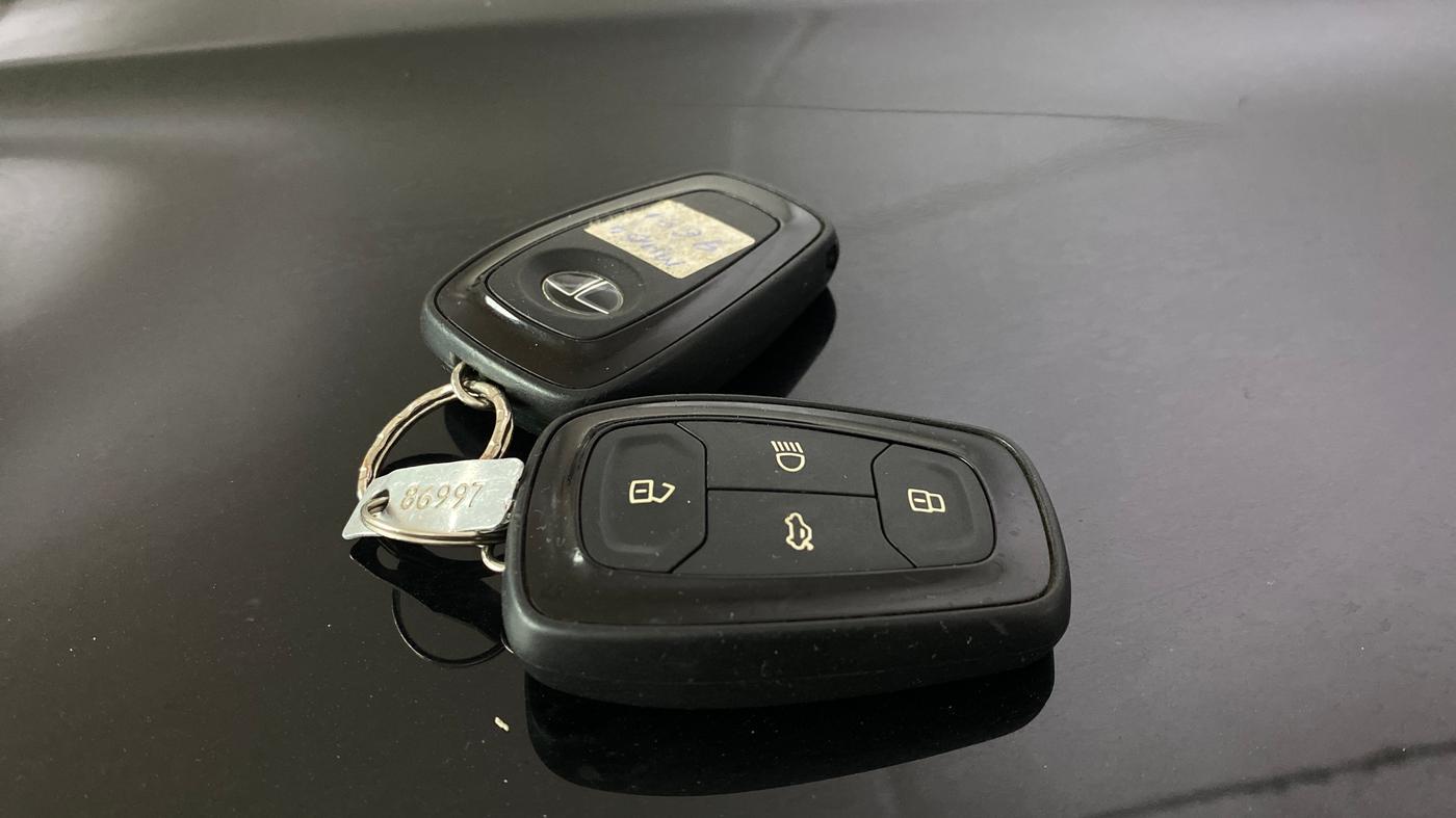 2021 Tata Harrier XZA PLUS 2.0L DARK EDITION, Diesel, Automatic, 81,743 km, Key Close Up