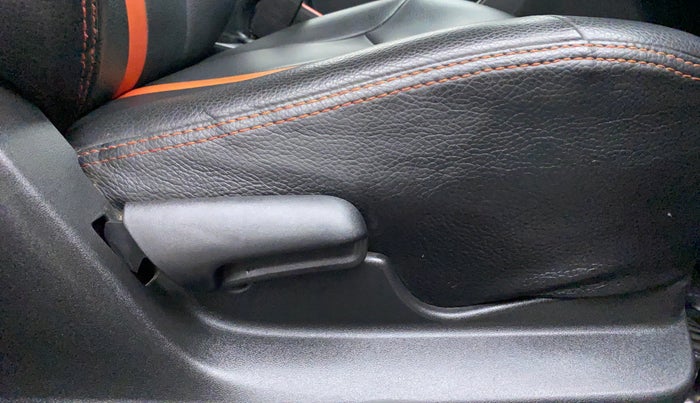 2016 Maruti Vitara Brezza VDI, Diesel, Manual, 83,018 km, Driver Side Adjustment Panel
