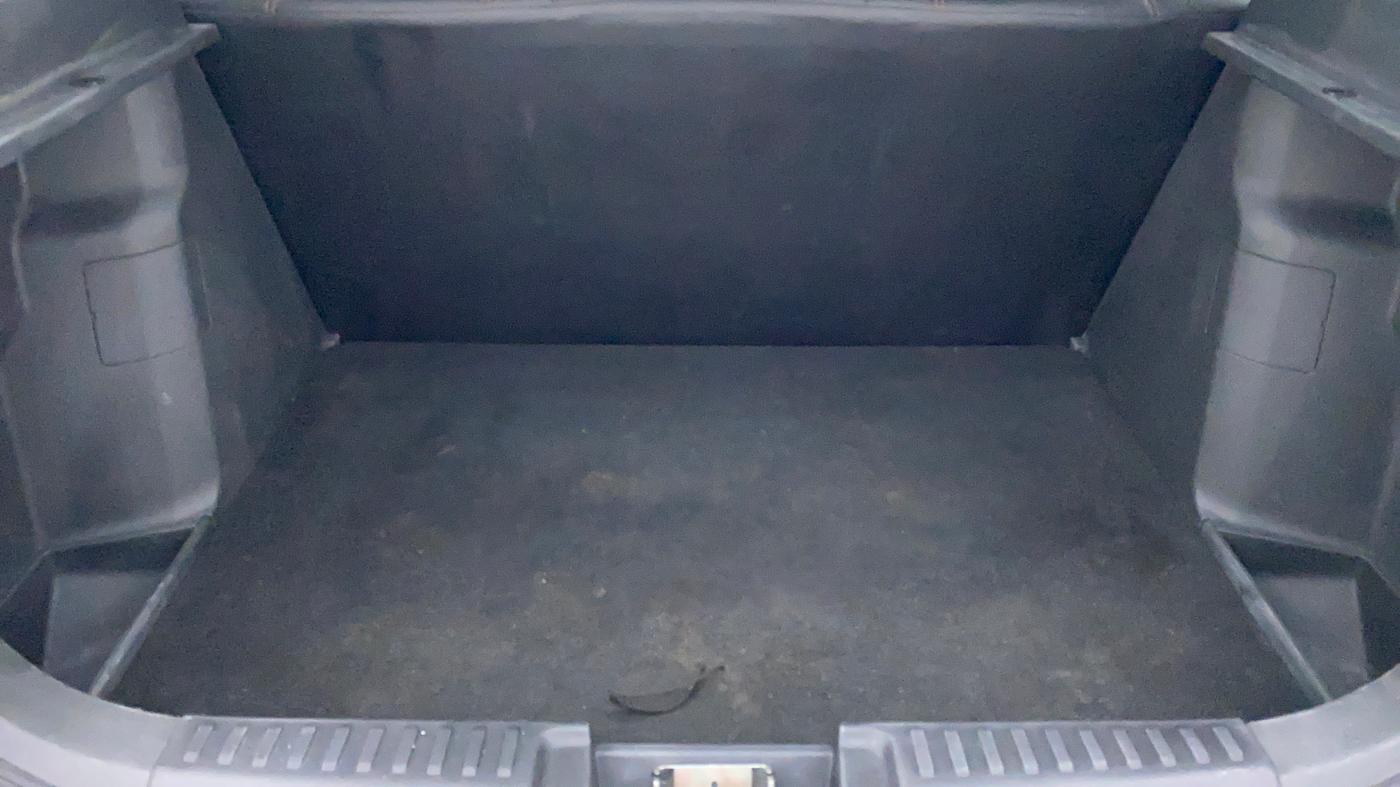 2016 Maruti Vitara Brezza VDI, Diesel, Manual, 83,018 km, Boot Inside