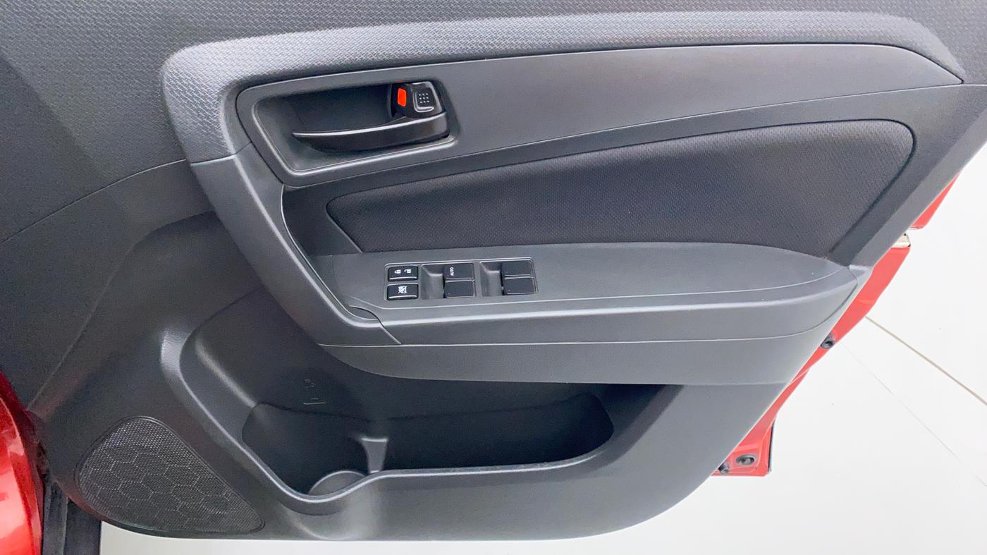 2016 Maruti Vitara Brezza VDI, Diesel, Manual, 83,018 km, Driver Side Door Panels Control