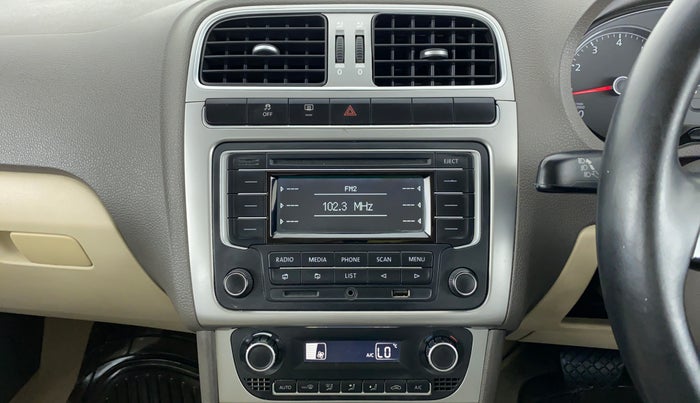 2015 Volkswagen Vento HIGHLINE 1.2 TSI AT, Petrol, Automatic, 46,343 km, Air Conditioner