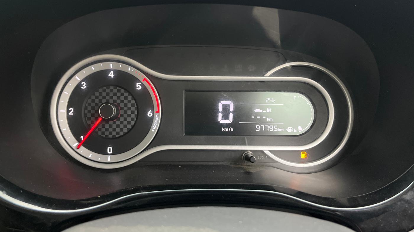 2020 Hyundai GRAND I10 NIOS SPORTZ U2 1.2 CRDI, Diesel, Manual, 97,794 km, Odometer Image